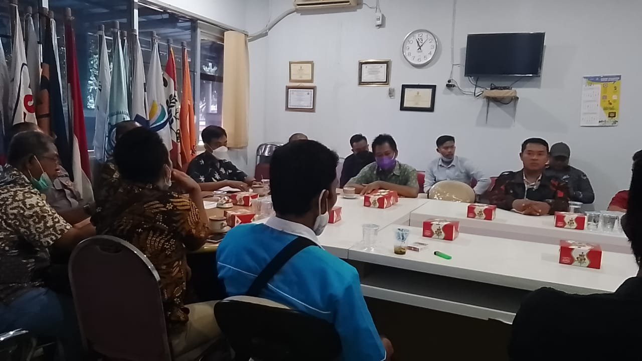 PERUSAHAAN PELAYARAN DI GAPASDAP MERAK, AMB DESAK SELESAIKAN MASALAH TENAGA KERJA PELABUHAN
