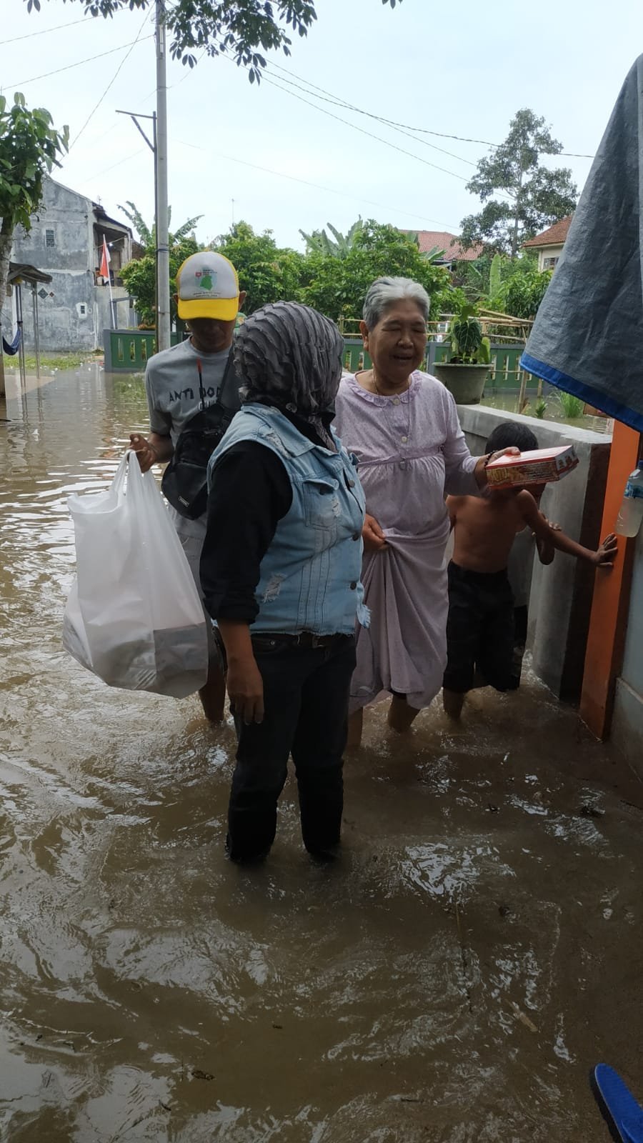 Hujan Lebat yang mengakibatkan Banjir.PUB Kembali Berbagi Sasieur Sabenyeur