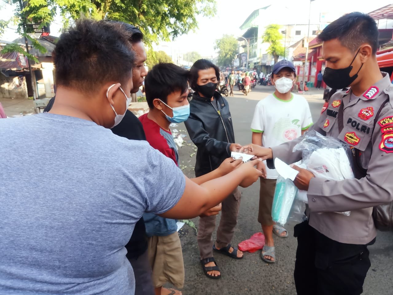 Rutinitas Polres Lebak Polda Banten bersama Satgas Covid-19 Jaga Kesehatan Masyarakat