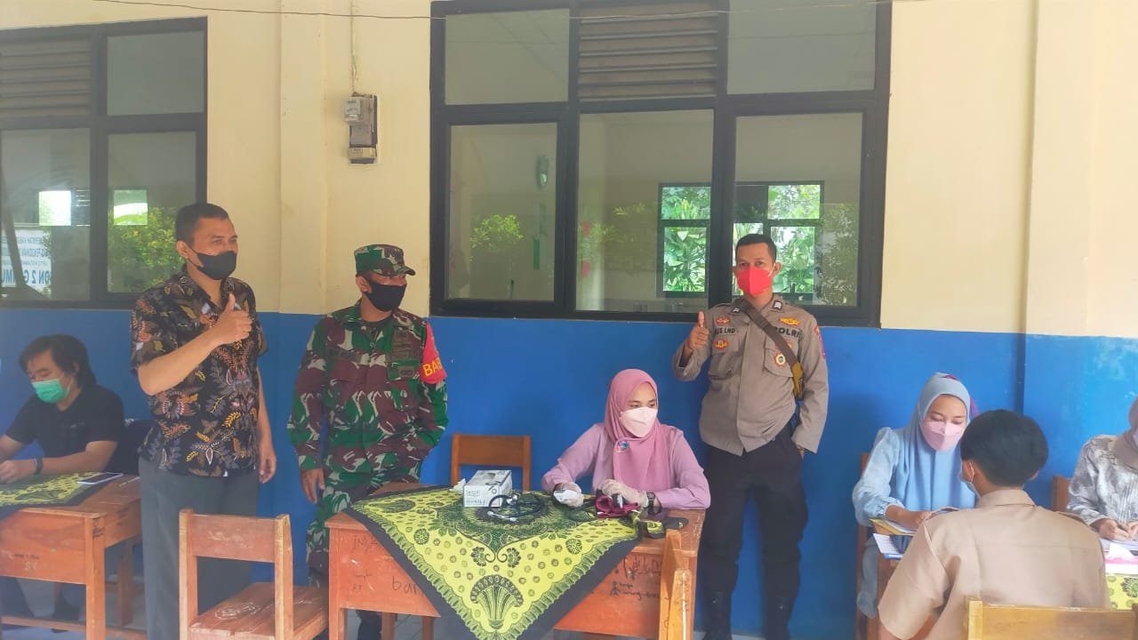 Polsek Cilograng Polres Lebak Gelar Vaksinasi Covid-19 di SMP N 4 Cilograng
