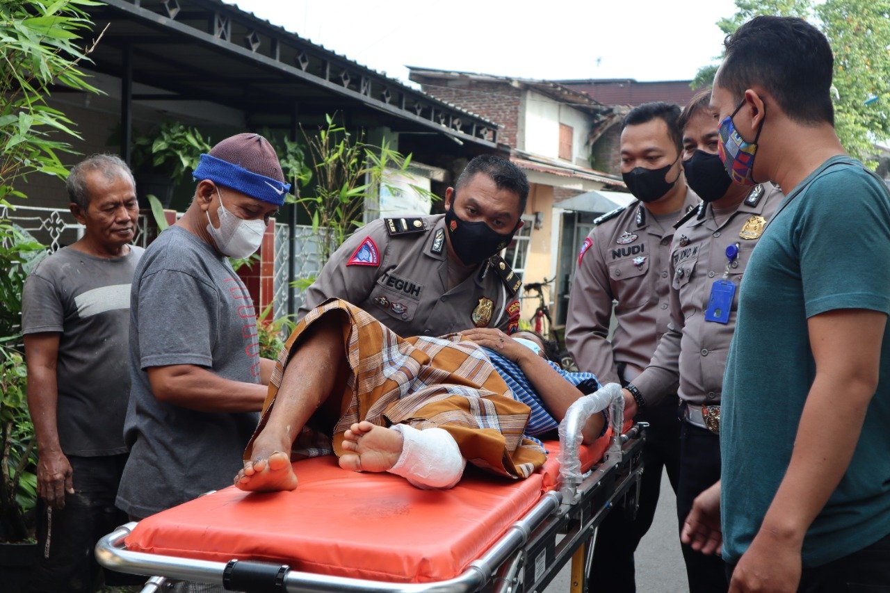 Satlantas Polres Purbalingga Antar Jemput Difabel Korban Kecelakaan, Kontrol ke Rumah Sakit