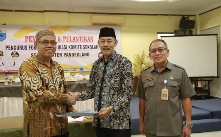 Pj Sekda Taufik Hidayat Hadiri Pelantikan FKKS Kecamatan periode 2023-2028