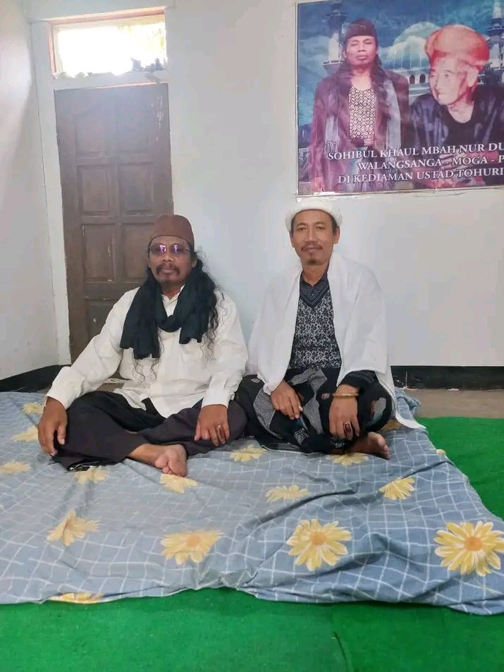 ADAB DALAM IBADAH SHOLAT