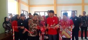Bupati Wonosobo Meresmikan Perpustakaan "Perpus Perintis" Di Desa Gumiwang 