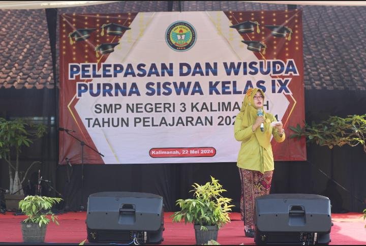 PELEPASAN DAN WISUDA PURNA SISWA KELAS IX SMP NEGERI 3 KALIMANAH
