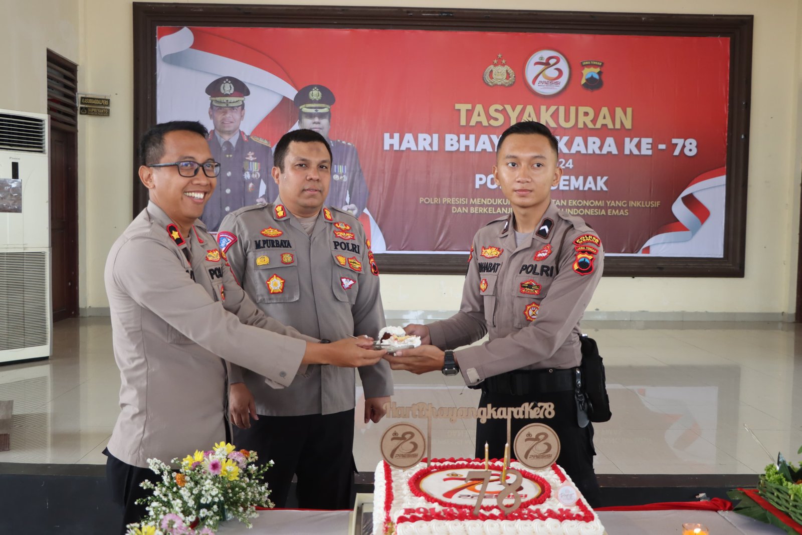 KAPOLRES DEMAK BERDO'A DAN DUKUNGAN AGAR KABUPATEN DEMAK KONDUSIF