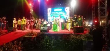 Dahsyatnya Wonosobo Night Fashion Carnival 2024, Tampilkan Mahakarya Desainer