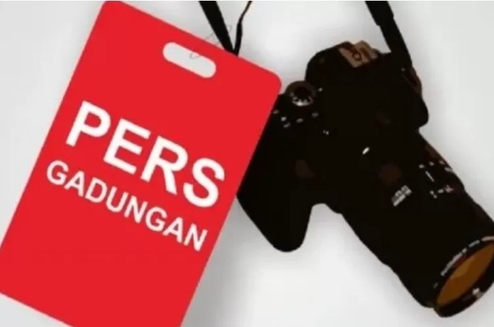 LAPORKAN WARTAWAN GADUNGAN TANPA LEGALITAS YANG MEMBUAT GADUH PEMDES
