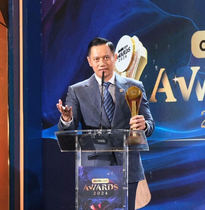 Menteri AHY Dinobatkan sebagai Tokoh Transformasi Digital di Bidang Pertanahan