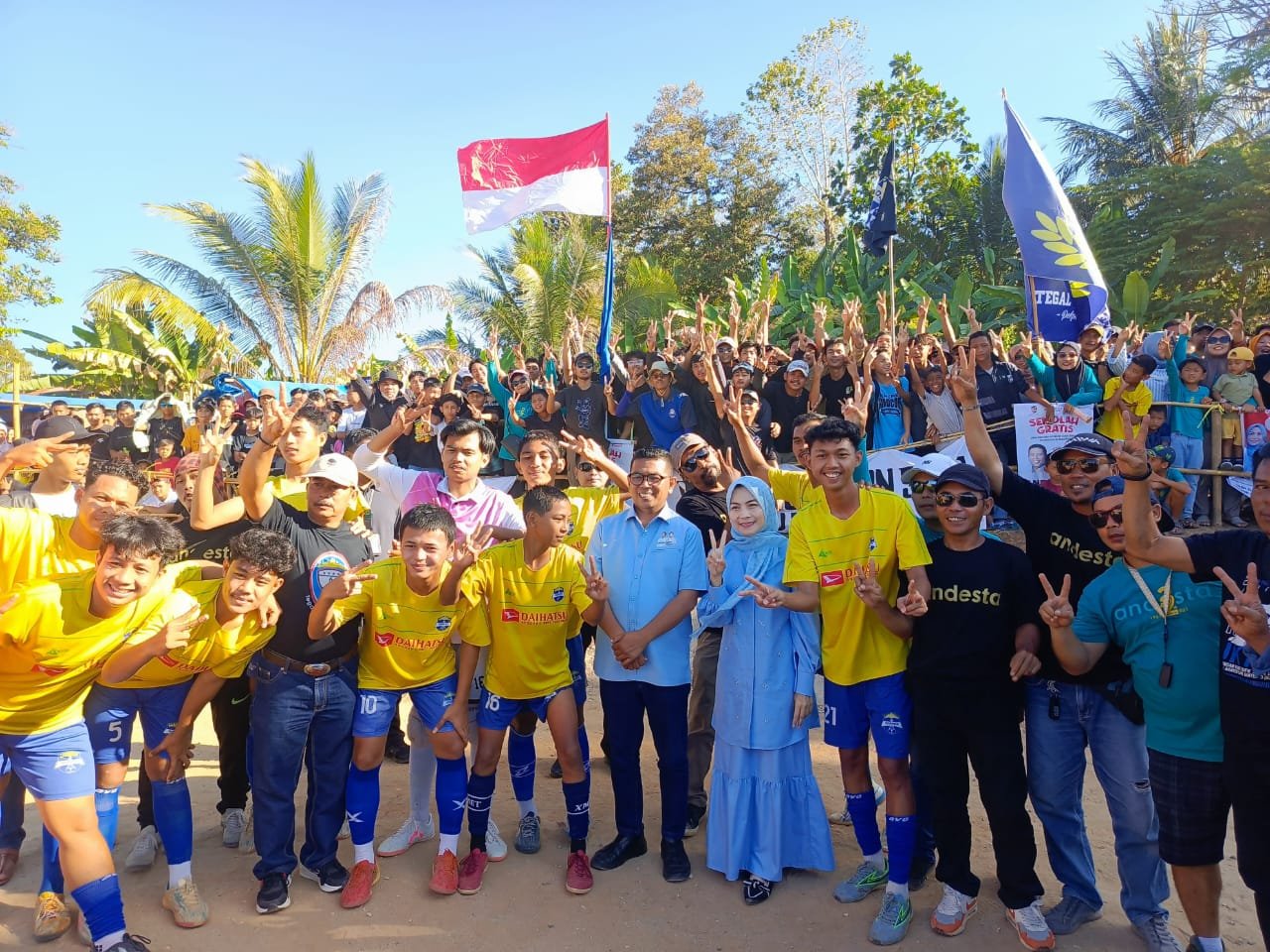 Calon Gubernur Banten Andra Soni Meriahkan Laga Final Turnamen Futsal di Kecamatan Anyar