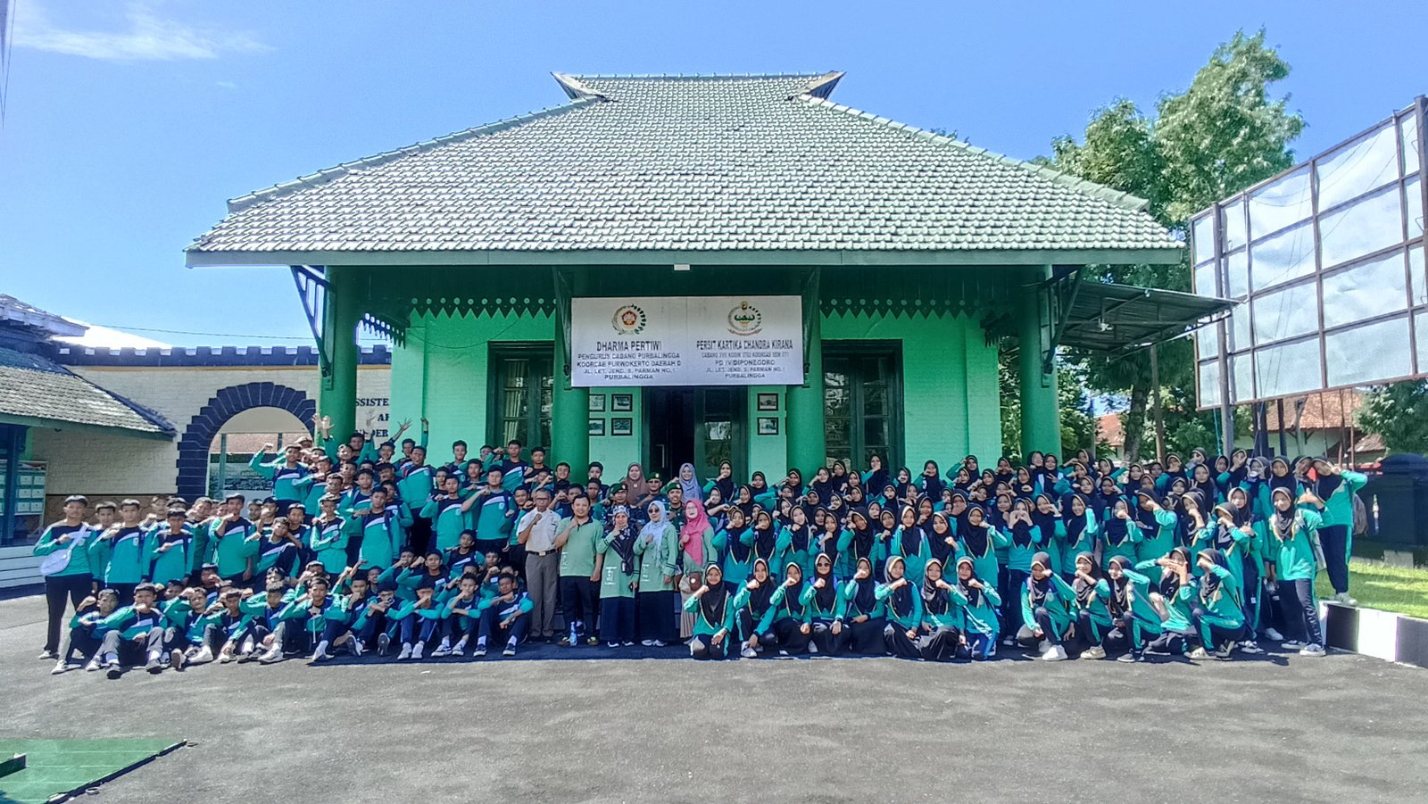 Belajar Sejarah, Siswa MTs Muhammadiyah 1 Purbalingga Kunjungi Markas Kodim 0702-Purbalingga