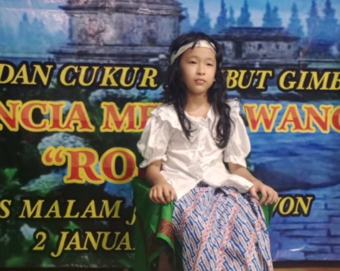 Bocah gimbal di Banyumas jalani ritual ruwatan pemotongan rambut gimbal layaknya di Dieng