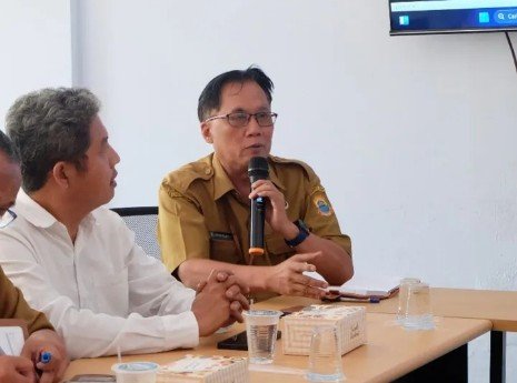 Plt kepala dinas DinkopUKM Imam Suangsa Hadiri Rapat Pemantapan Persiapan Acara FISIP EXPO 2025