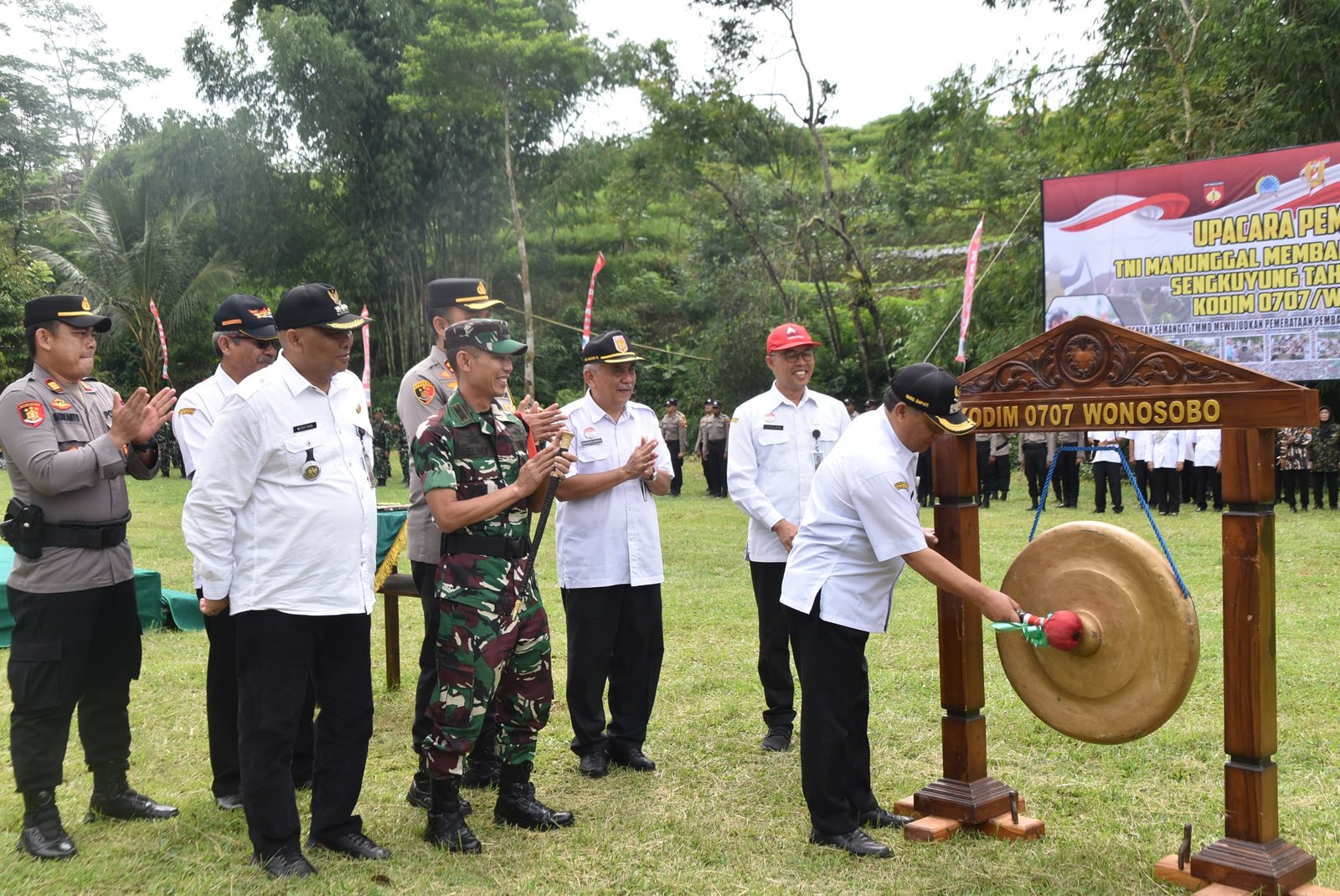 TMMD Sengkuyung Tahap I Kodim 0707-Wonosobo Dibuka Oleh Wakil Bupati