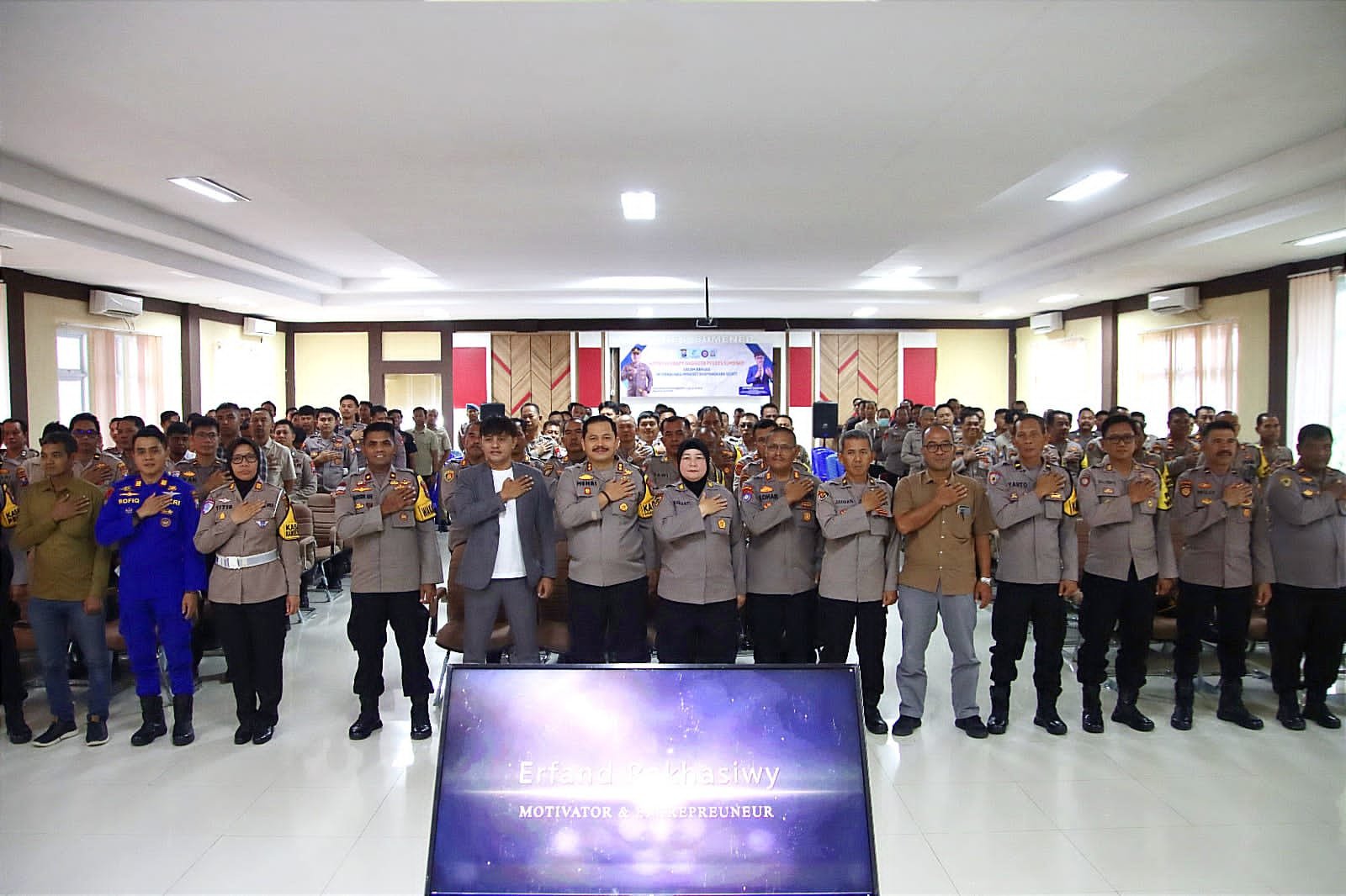 Polres Sumenep  Gelar Hypnotherapi Untuk Internalisasi Mindset Bhayangkara Sejati
