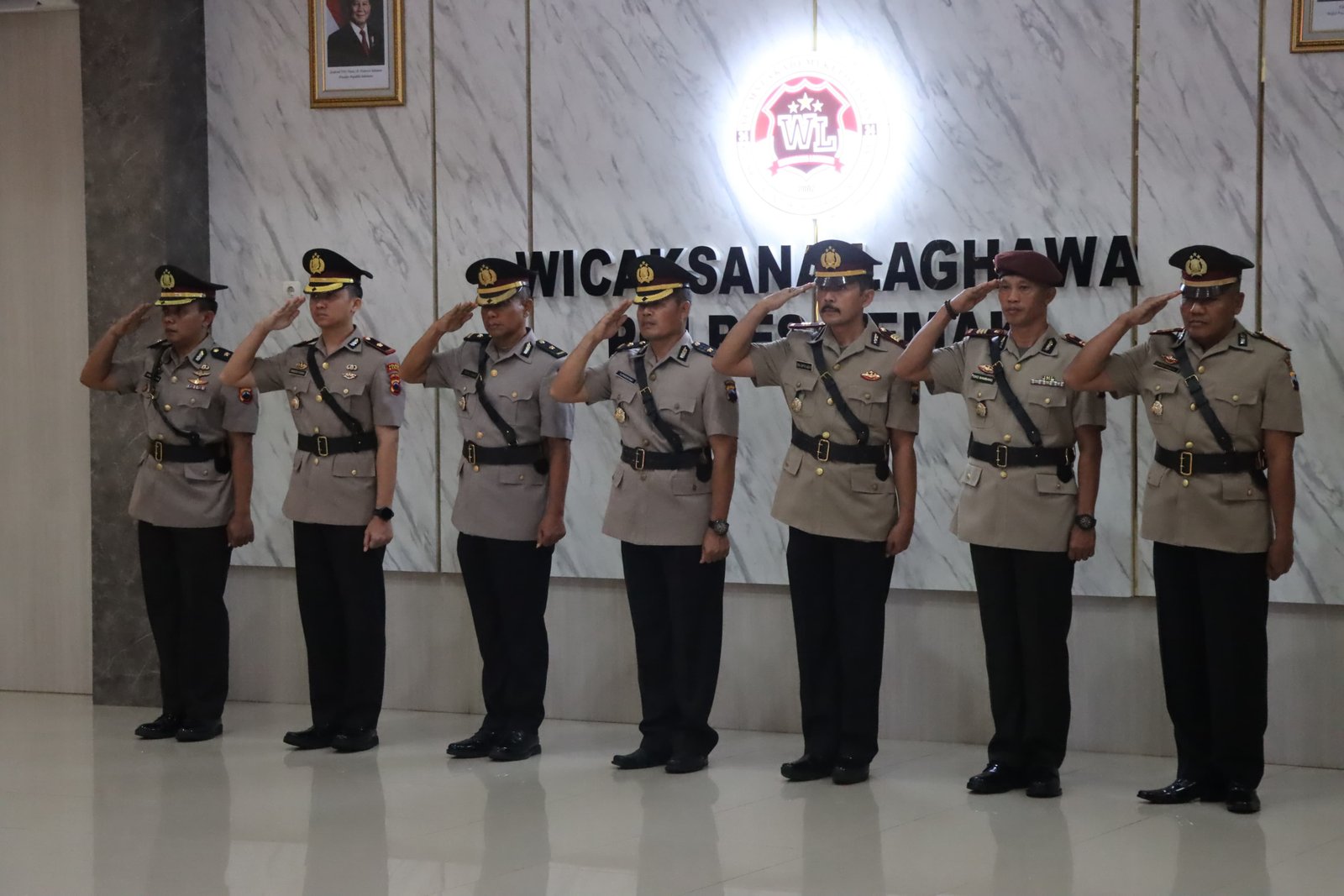 )Polres Demak Gelar Sertijab Wakapolres, PJU, dan Kapolsek Gajah: Perkuat Kinerja Organisasi