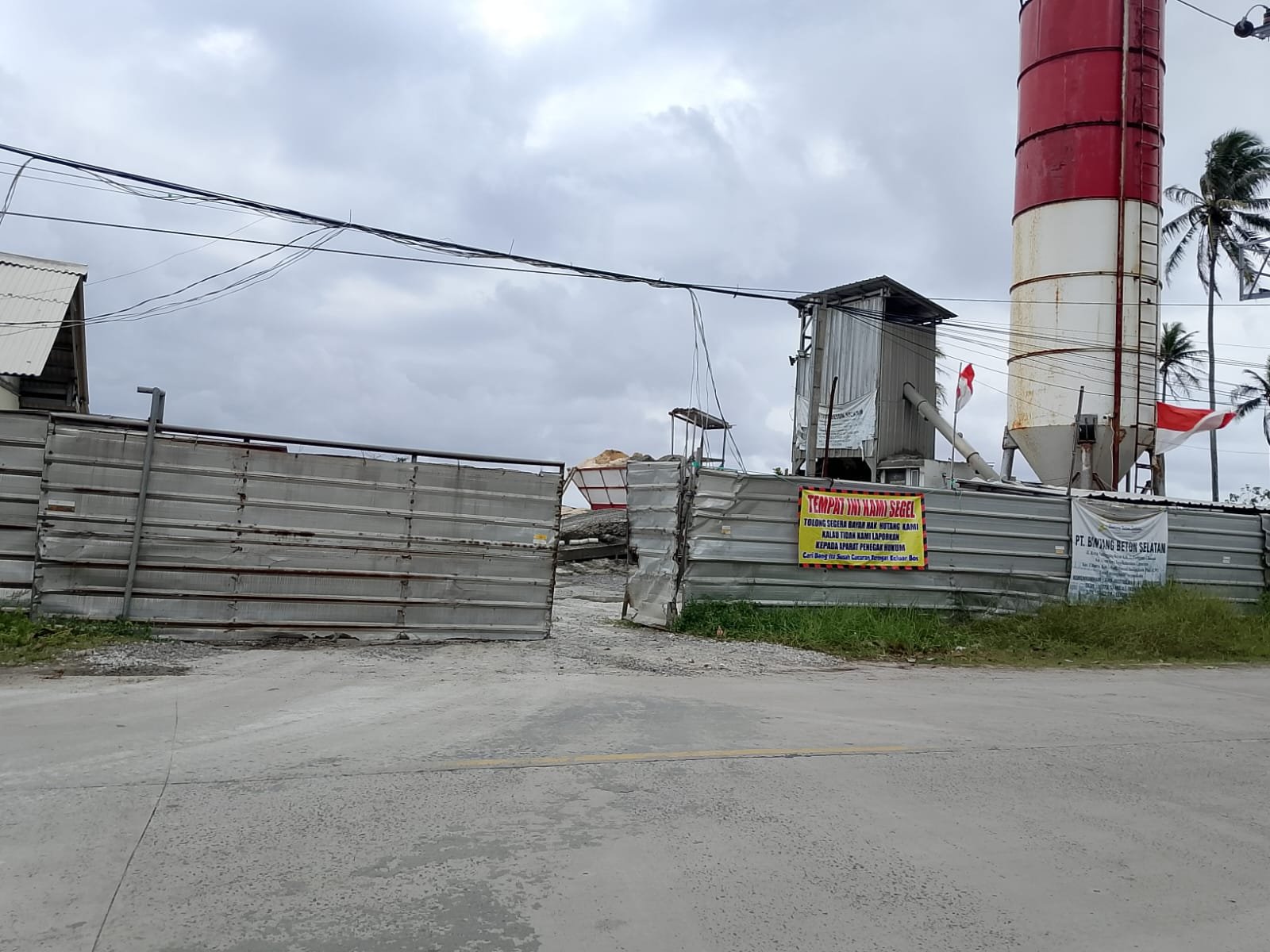 BBS (BINTANG BETON SKANDAL): Warga Datangi PT. Bintang Beton Selatan (PT. BBS) Suarakan Skandal Piut
