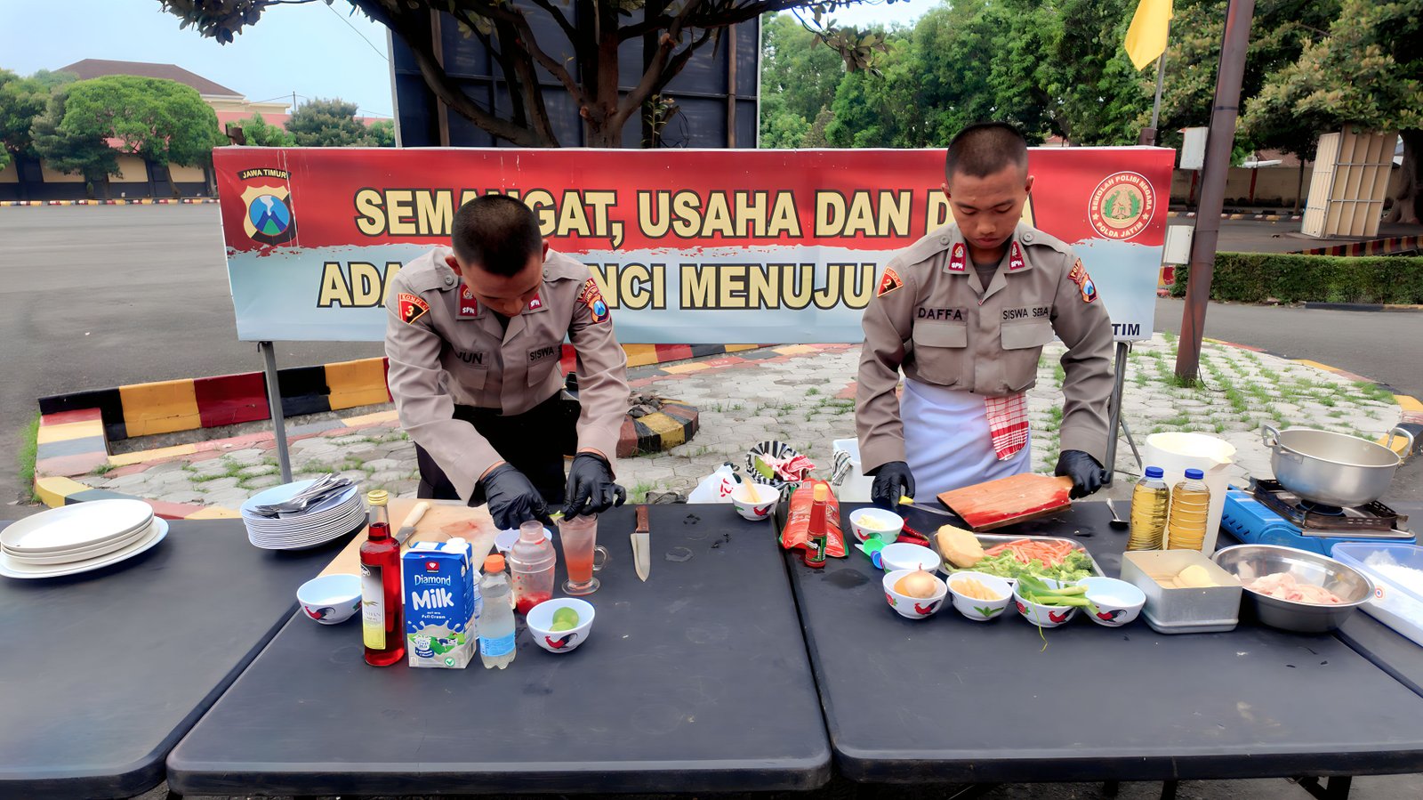 Siswa Bakomsus Tata Boga SPN Polda Jatim Unjuk Keahlian Kuliner, Ka SPN: 'Ini Bagian Dukungan Ketaha
