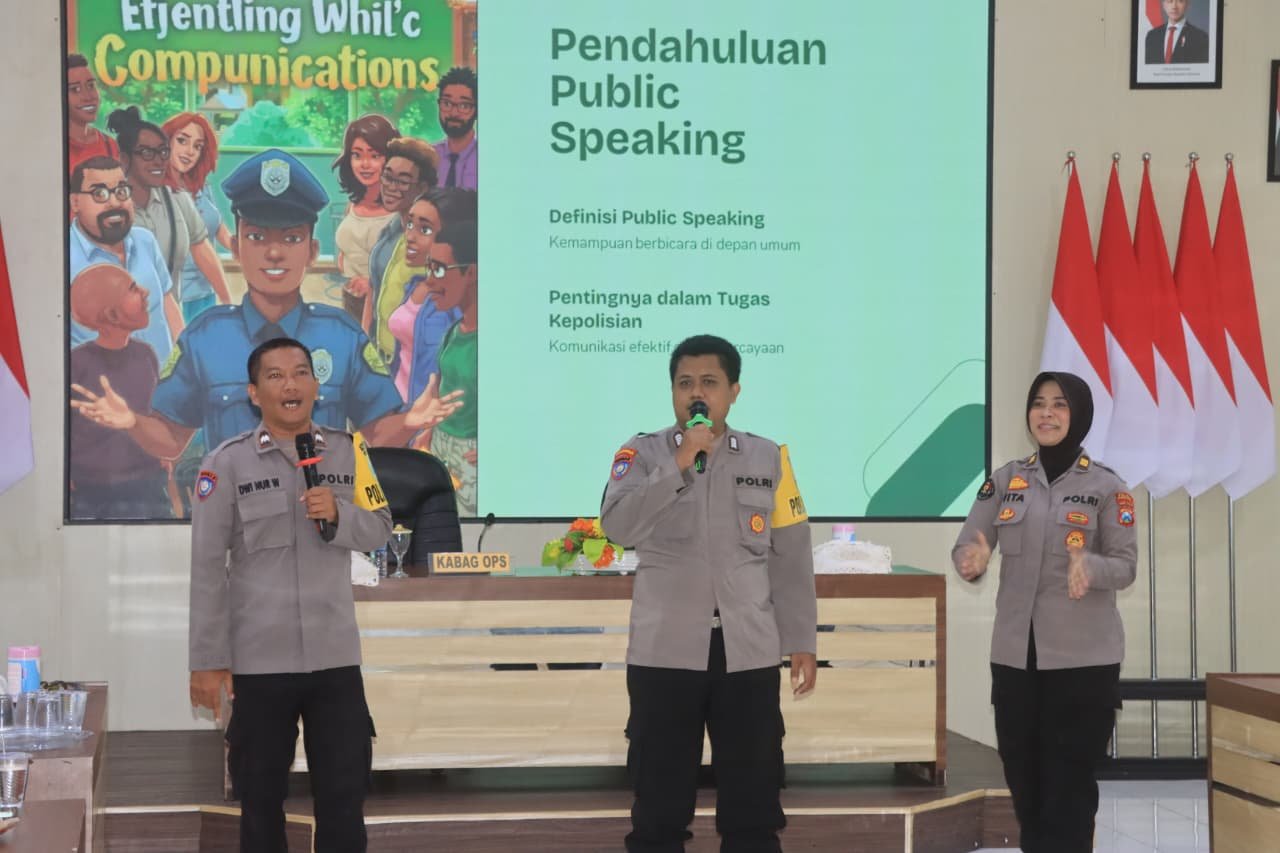 Tingkatkan Kemampuan Bhabinkamtibmas dan Polisi RW, Polres Probolinggo Gelar Latkatpuan â€œPolisi Baik