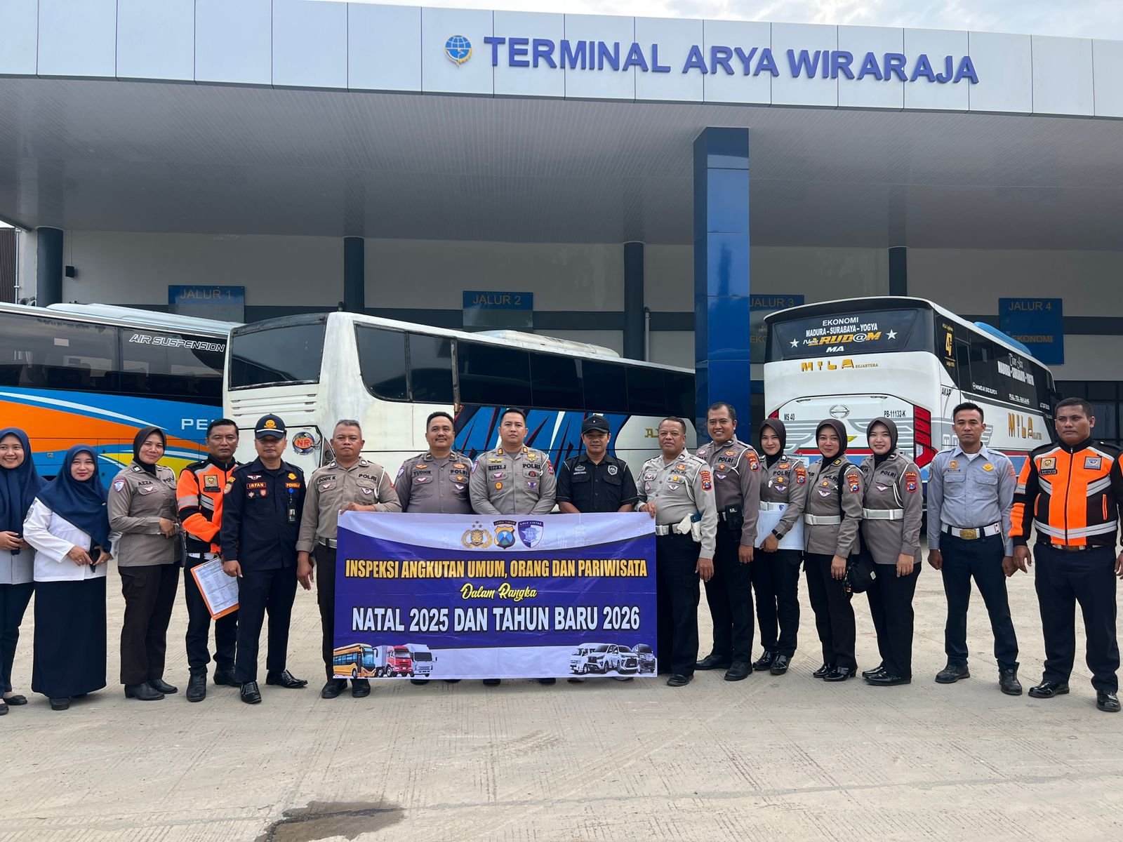 Satlantas Polres Sumenep Gelar Operasi Rumchek Menjelang Nataru 2025â€“2026 di Terminal Arya Wiraraja