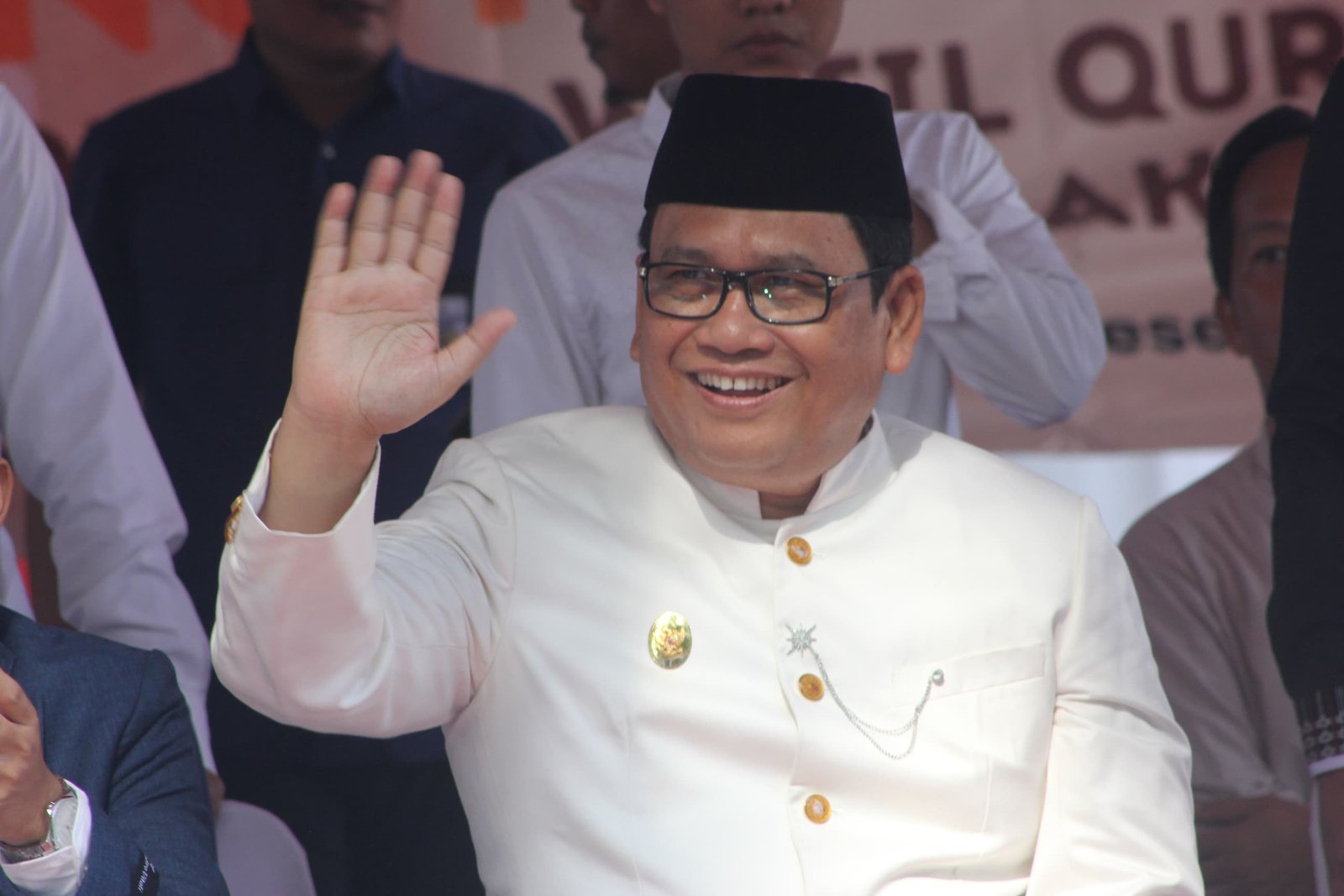 Wabup Lebak Amir Hamzah Tegaskan Tak Persoalkan Ada atau Tidaknya Foto di Spanduk