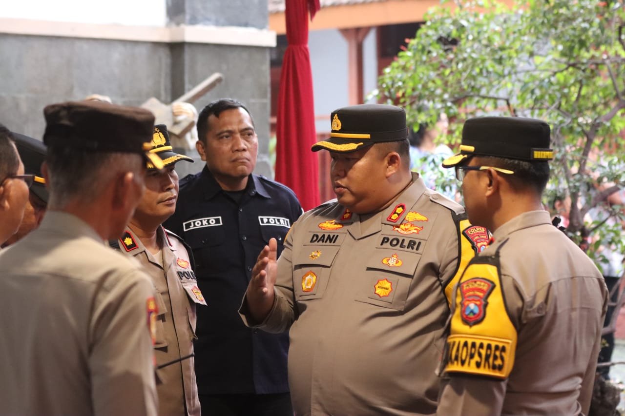 Polres Pasuruan Imbau Warga Tak Nyalakan Kembang Api dan Hindari Euforia Berlebihan di Malam Tahun B