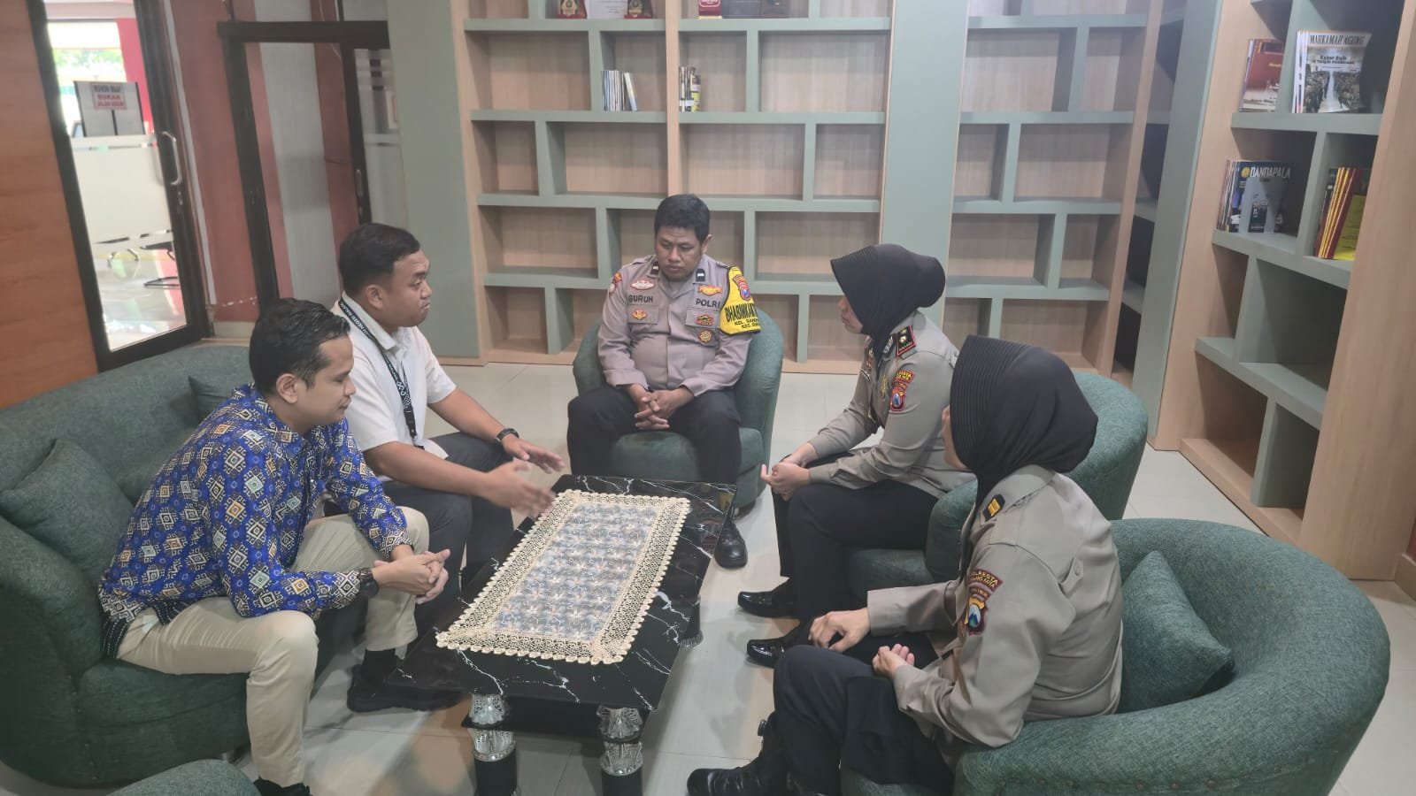 Polresta Malang Kota Hadirkan Program “Polisi Penolongku” Bagi Keluarga Korban Kanjuruhan