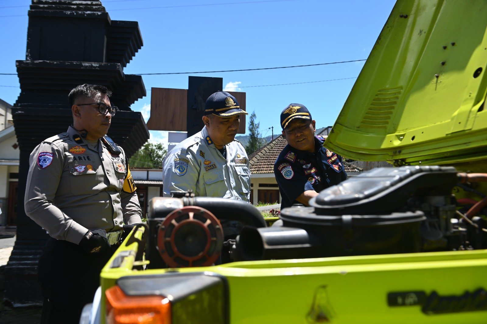 Hari Kedua Ops Keselamatan, Polisi Perketat Jeep Wisata di Bromo
