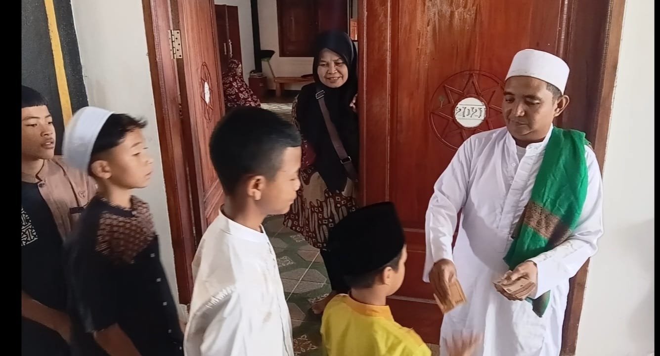 LINTANG ASTHA BERBAGI REZEKI, SANTUNAN ANAK USIA DINI DI MASJID AGUNG LINTANG ASTHA DESA SUKATANI