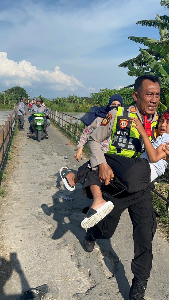 Polisi Selamatkan Korban Kericuhan Orkes di Demak, Pelaku Masih Diburu