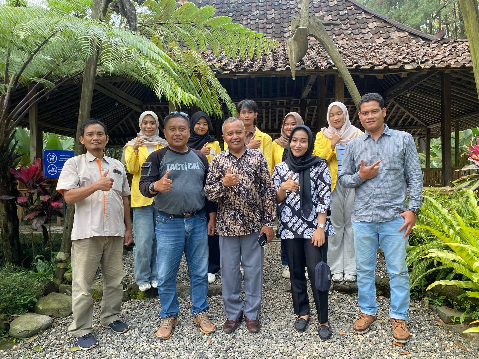 Perhutani KPH Semarang Libatkan Mahasiswa UNNES dalam Pembelajaran Manajemen SDM Bersama Pinusia Par