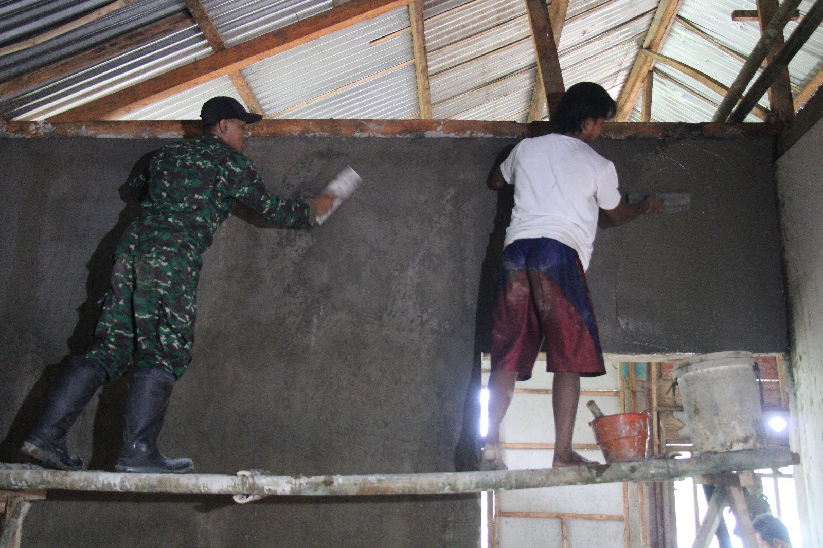 Dinding Bambu Rumah Agus Kini Berganti Tembok Kokoh dalam TMMD Purbalingga