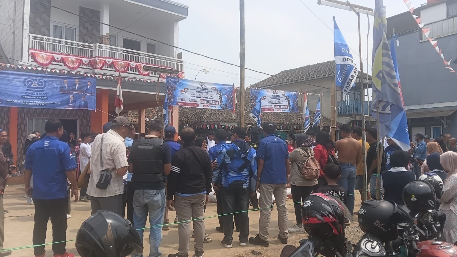 Peringati HUT ke-25 Partai Demokrat dan HUT RI ke-81, DPC Demokrat KBB Gelar Lomba Rakyat 