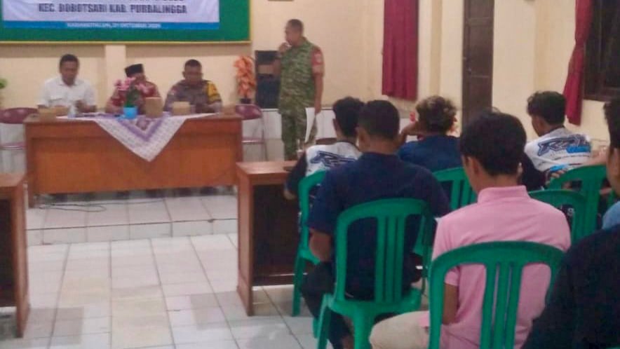 Babinsa Koramil 08-Bobotsari Sosialisasikan Rekrutmen Bintara dan Tamtama TNI AD TA 2027